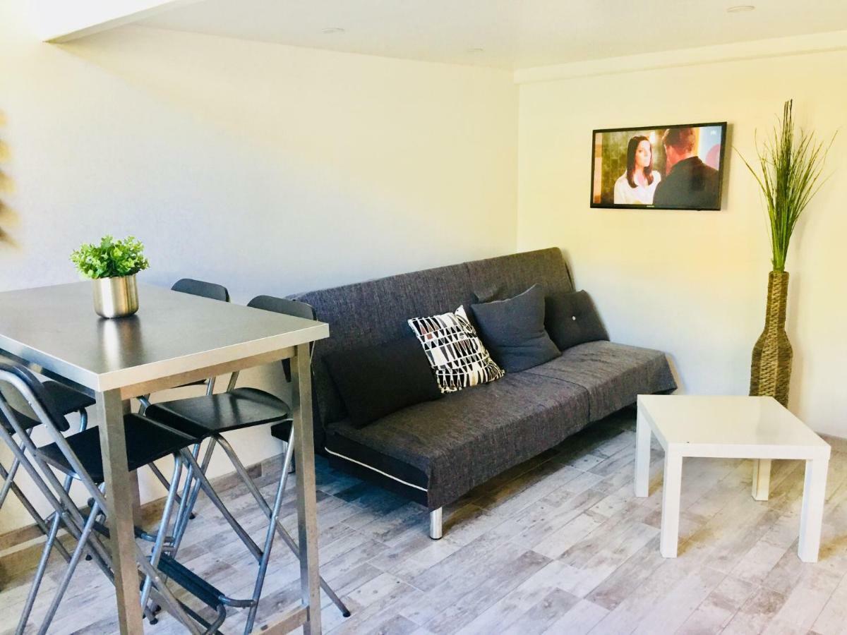 Studio 4 Personnes Avec Piscine, Tennis Appartement Hyères Buitenkant foto